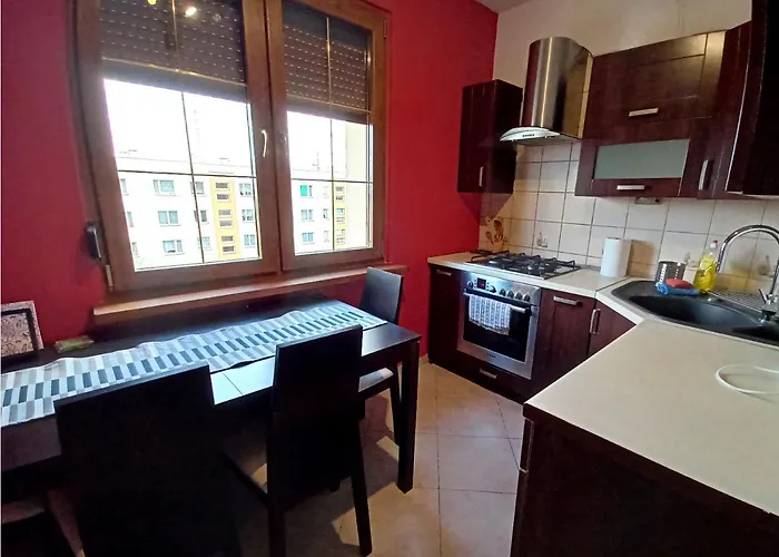 Przytulny Blisko Autostrady S3 I 6 Min Od Rynku 홈스테이 *