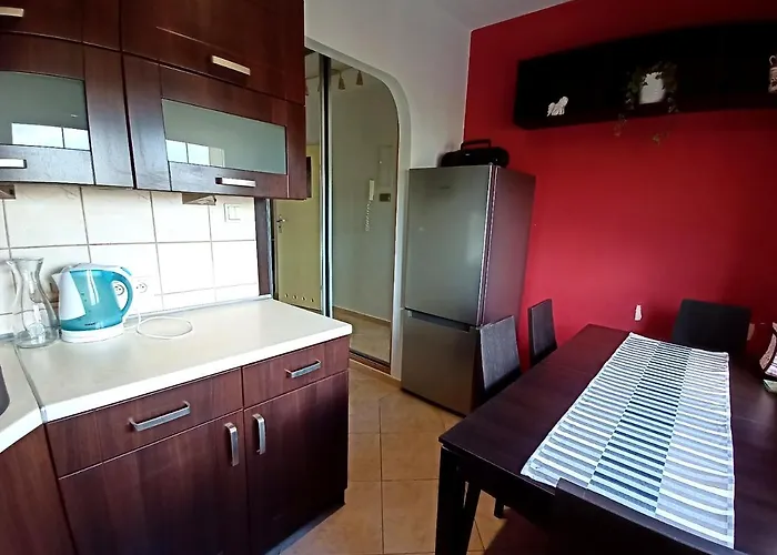 Przytulny Blisko Autostrady S3 I 6 Min Od Rynku 홈스테이